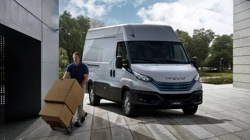 Fourgon utilitaire électrique Iveco eDaily à Nancy